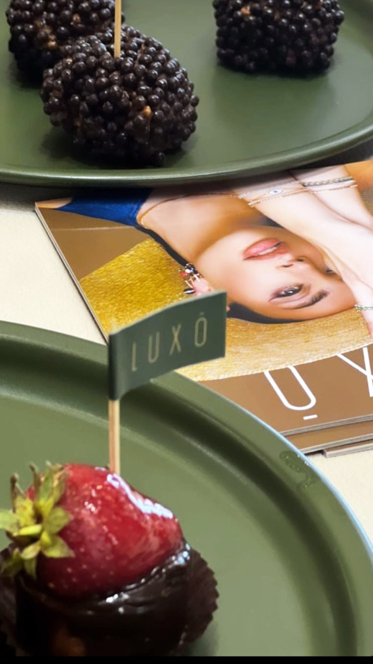 Luxo gallery 6